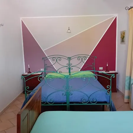 Bed & Breakfast Lugori 3*
