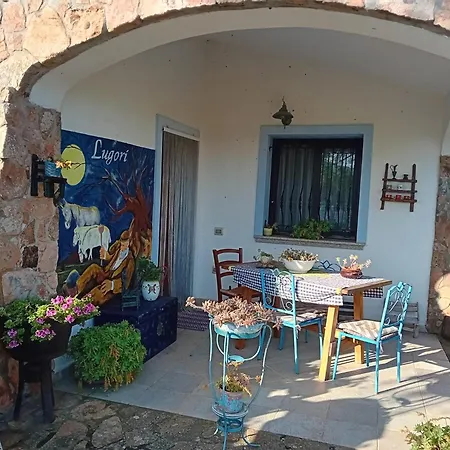 Couette-café Lugori Seùlo